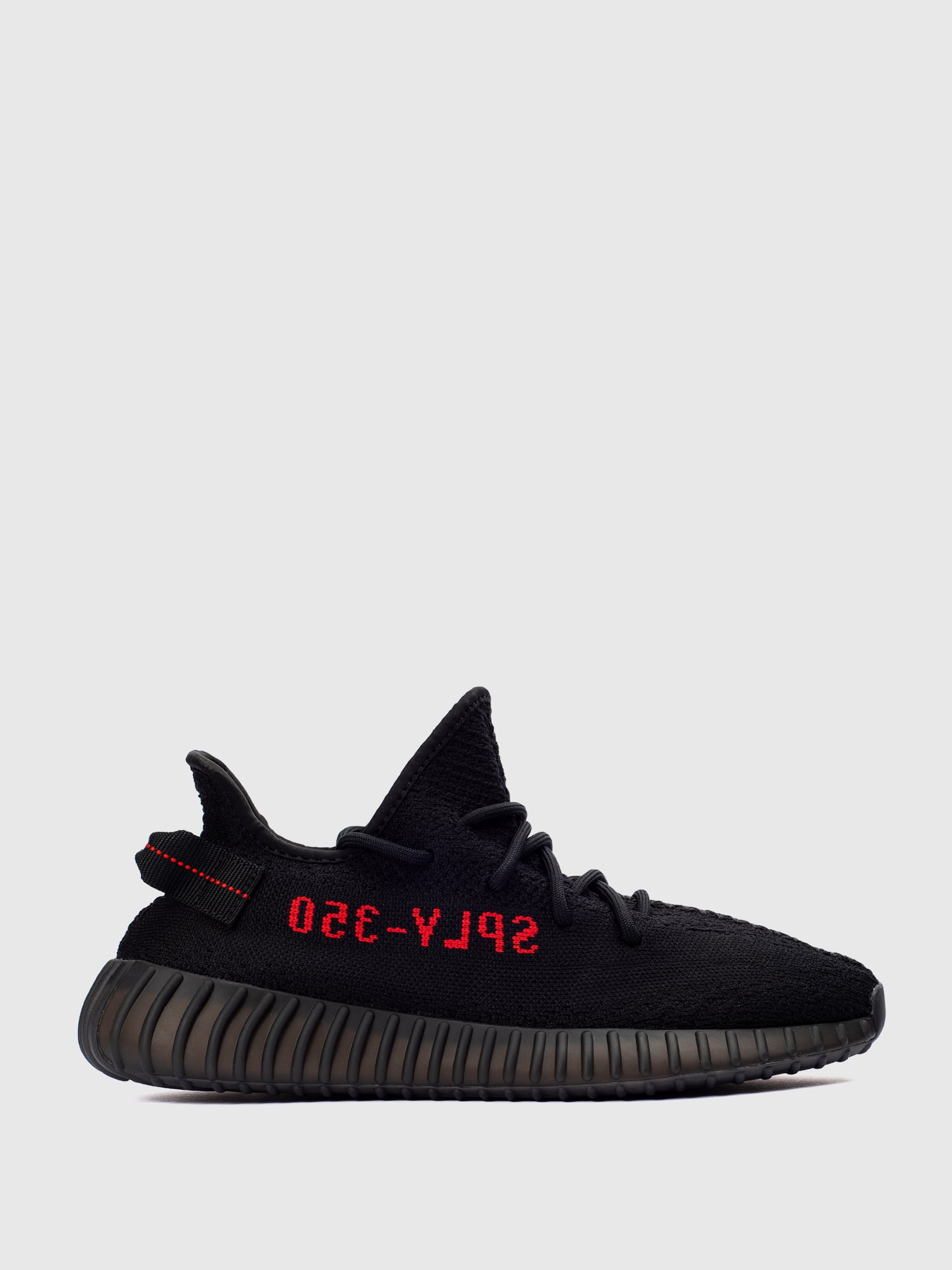 harga yeezy 350 v2 black